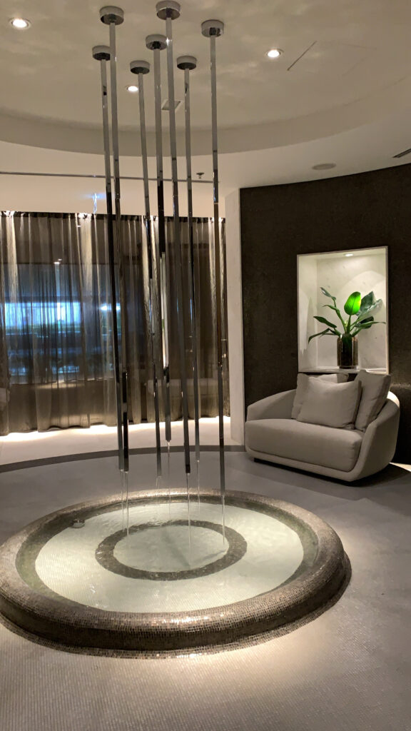 5672B081-87DE-4EB7-B8DE-2EBDB5D17110